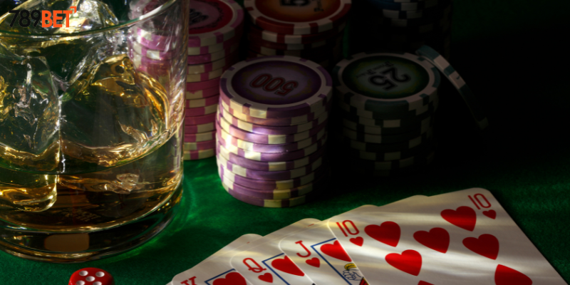 Chơi bài Poker Stud 5 lá cùng nhà cái